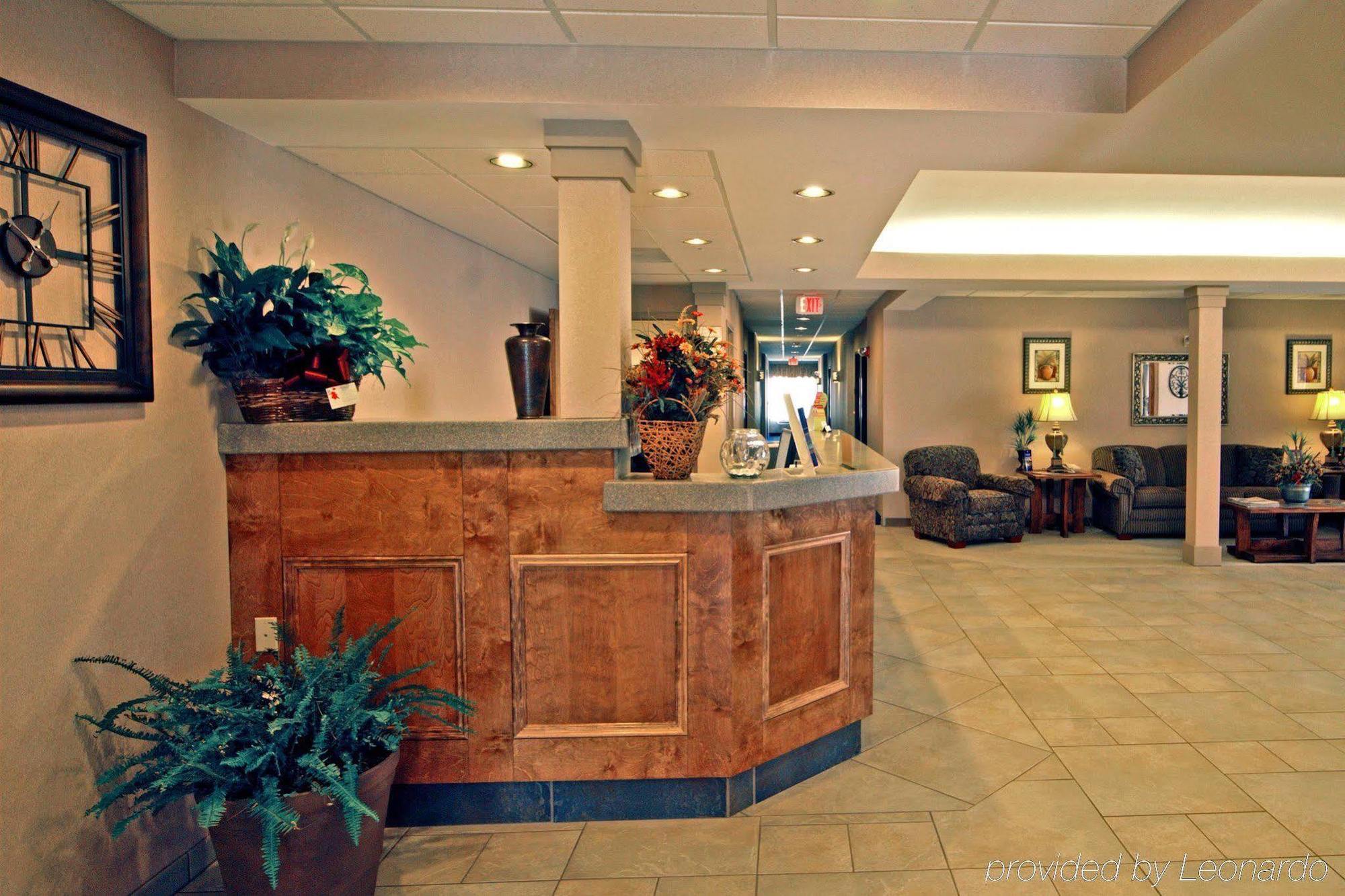 Paola Inn And Suites Interior photo